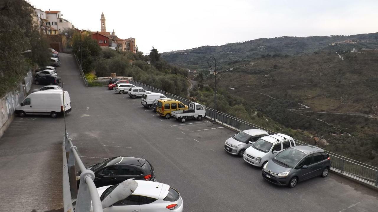 Villa Ca Delle Rondini à Civezza Extérieur photo